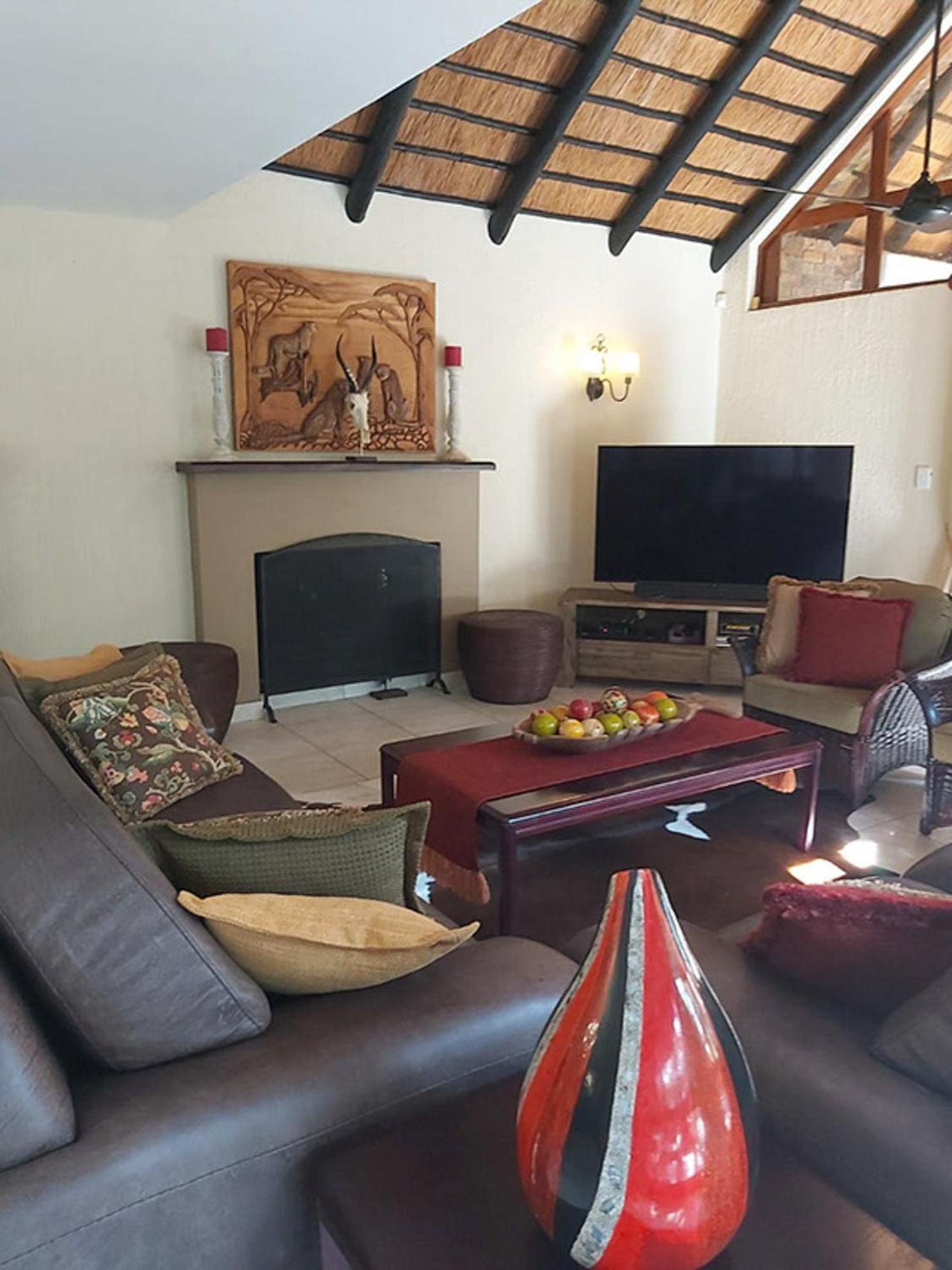 Dreamy 3 Bedroom Villa On The Edge Of The Sabie River In Kruger Park Lodge Hazyview Eksteriør billede