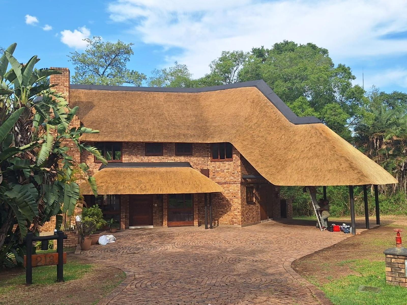 Dreamy 3 Bedroom Villa On The Edge Of The Sabie River In Kruger Park Lodge Hazyview Eksteriør billede
